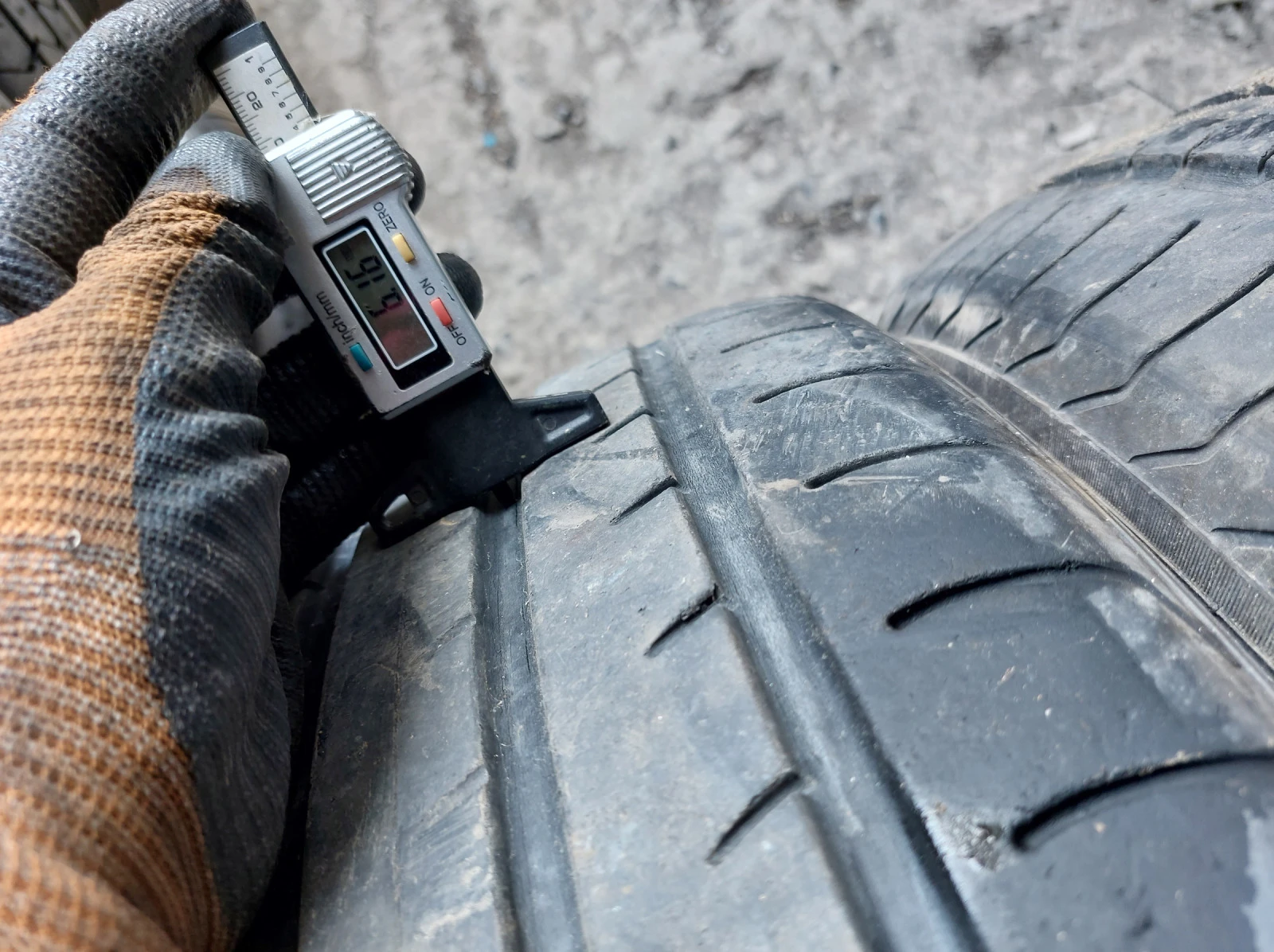 ���� 265/40R21 | Mobile.bg � ����������� 4