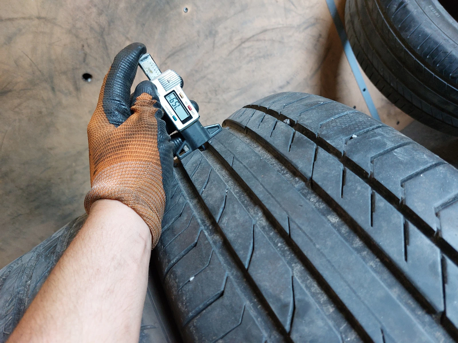 ���� 235/50R18 | Mobile.bg � ����������� 3