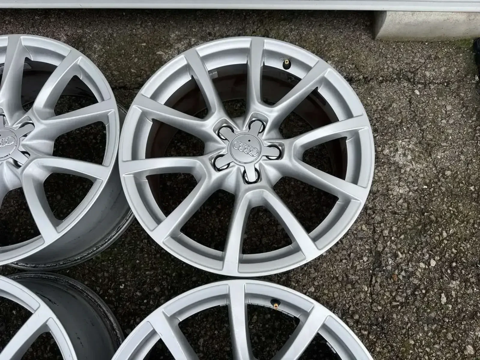 Джанти за Audi, снимка 3 - Гуми и джанти - 54089780