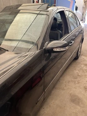 Mercedes-Benz E 270, снимка 4