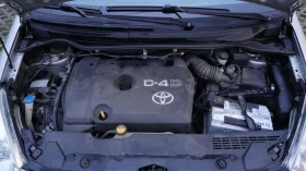 Toyota Corolla verso 2.2 D4D Facelift, снимка 11