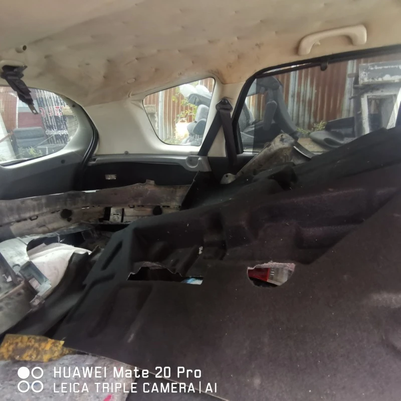 Renault Scenic 1.9DCI, снимка 10 - Автомобили и джипове - 49448773