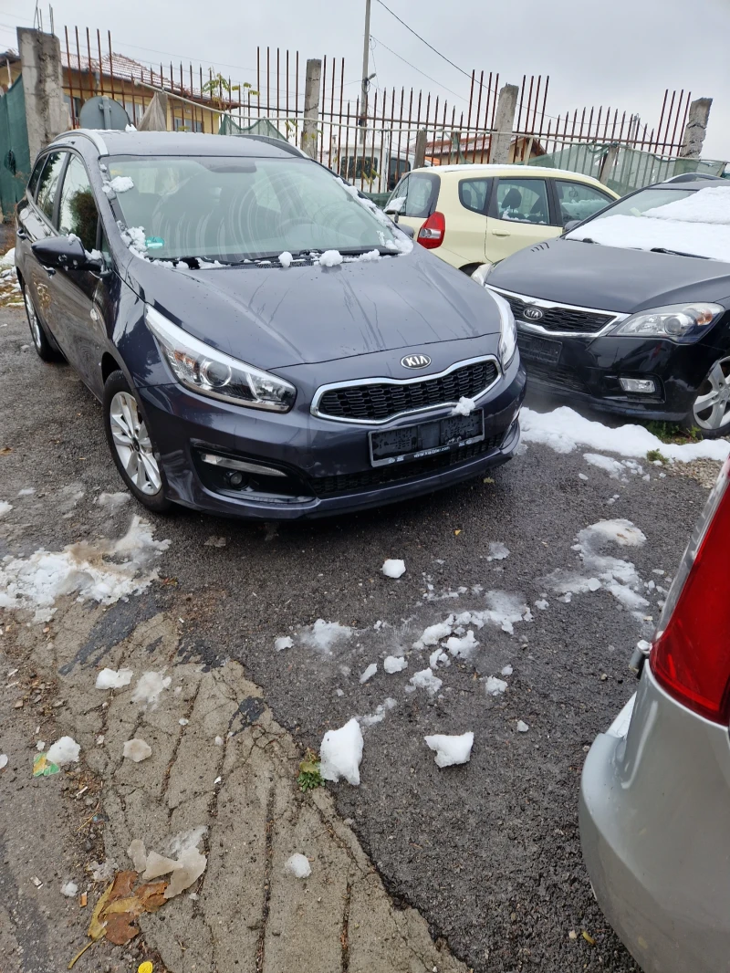 Kia Ceed 1.4 , снимка 1 - Автомобили и джипове - 47065382