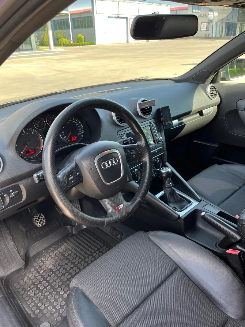 Audi A3 2.0TDi S-Line, снимка 8 - Автомобили и джипове - 47933883