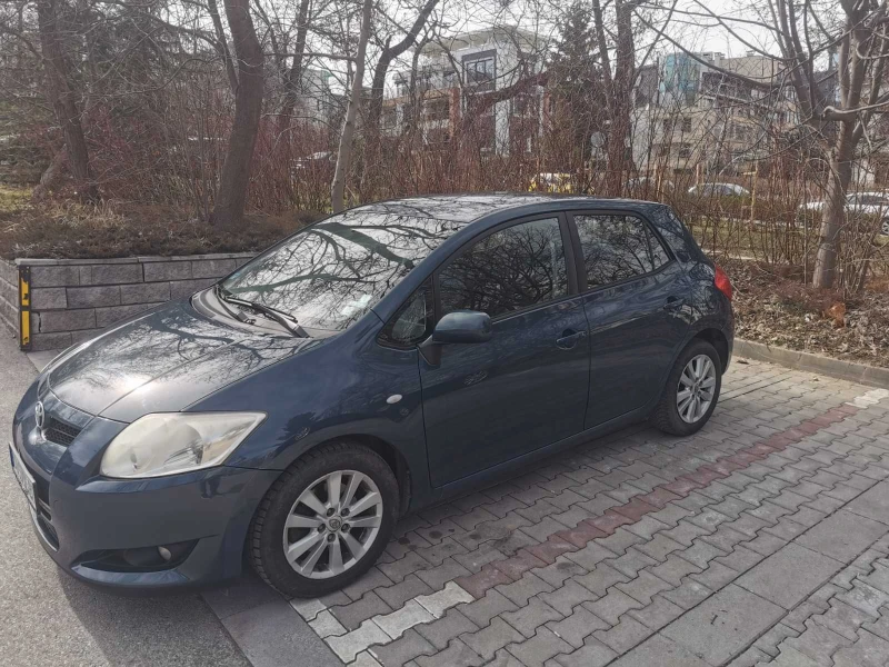 Toyota Auris D-4D, снимка 2 - Автомобили и джипове - 49482687