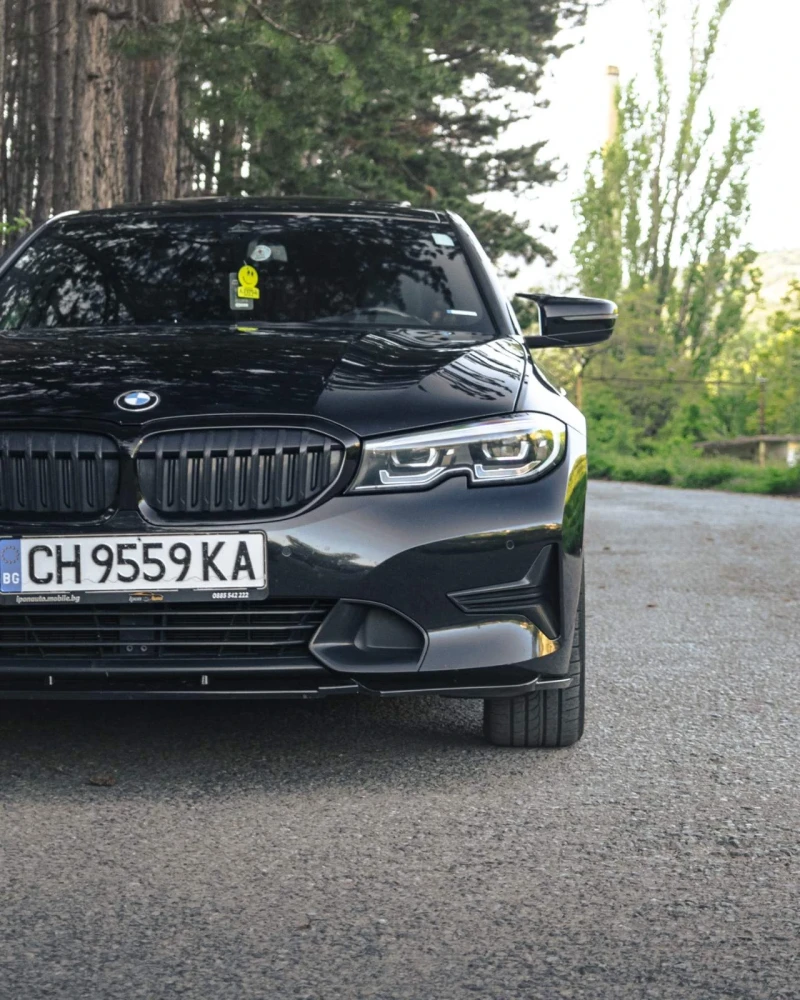 BMW 330 3.0i X-drive /258к.с/98хил.км/DIGITAL/LED, снимка 2 - Автомобили и джипове - 50722687