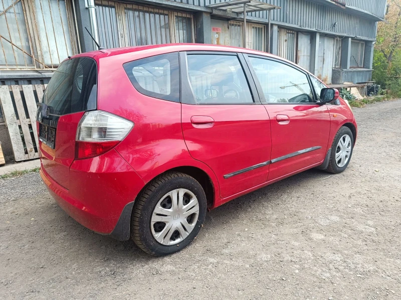 Honda Jazz, снимка 3 - Автомобили и джипове - 52509656