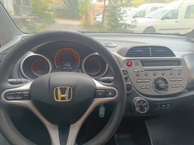 Honda Jazz, снимка 8 - Автомобили и джипове - 52509656