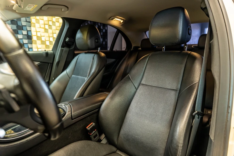 Mercedes-Benz E 200  TAXI, снимка 11 - Автомобили и джипове - 51681113