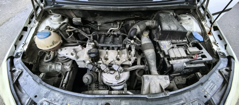 Skoda Fabia, снимка 15 - Автомобили и джипове - 53019929