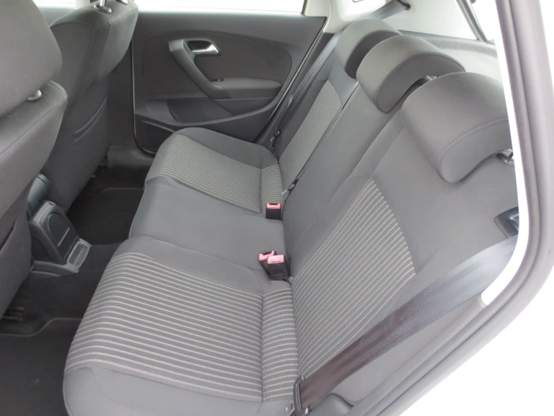 VW Polo 1.4 i * ГАЗ* , снимка 12 - Автомобили и джипове - 53291972
