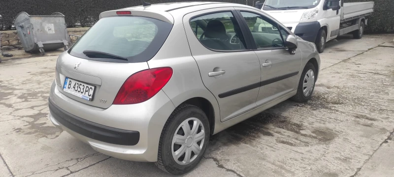 Peugeot 207 Premium, снимка 4 - Автомобили и джипове - 53306027