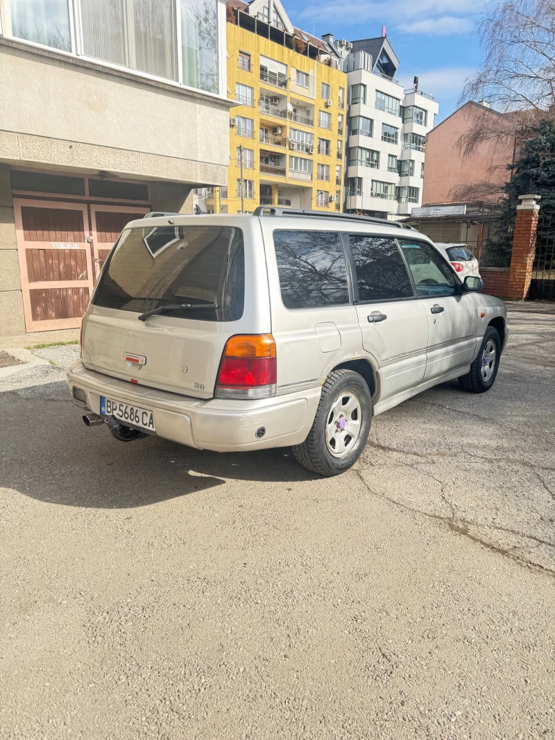 Subaru Forester 4х4 газ, снимка 3 - Автомобили и джипове - 53465332