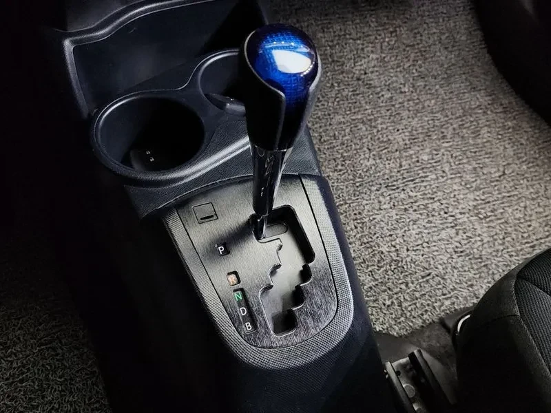 Toyota Prius 1.5, снимка 8 - Автомобили и джипове - 54923226