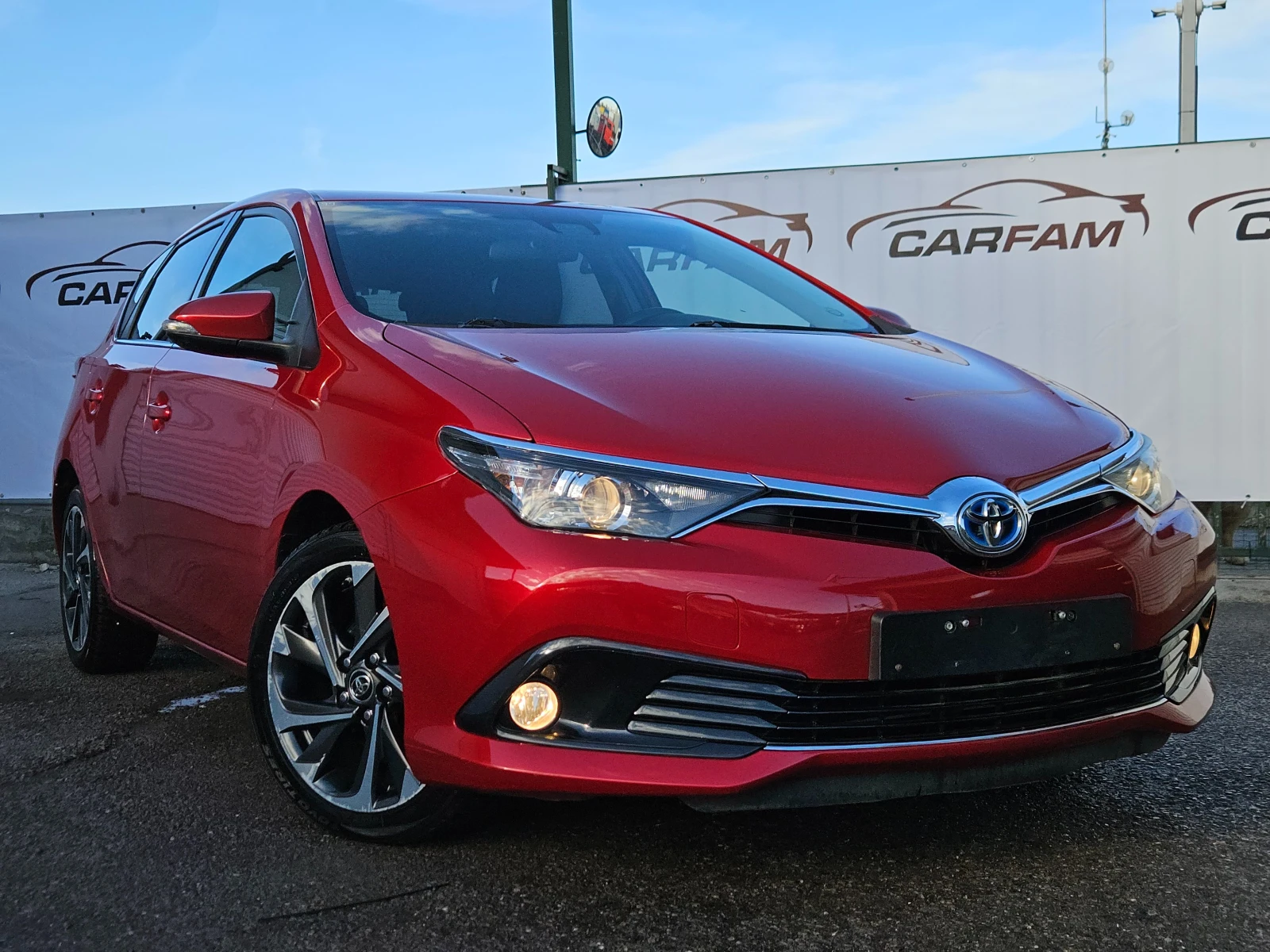 Toyota Auris 1.8I-Hybrid/136к.с/EDITION/LED/NAVI/БЛУТУТ/EURO 6, снимка 1