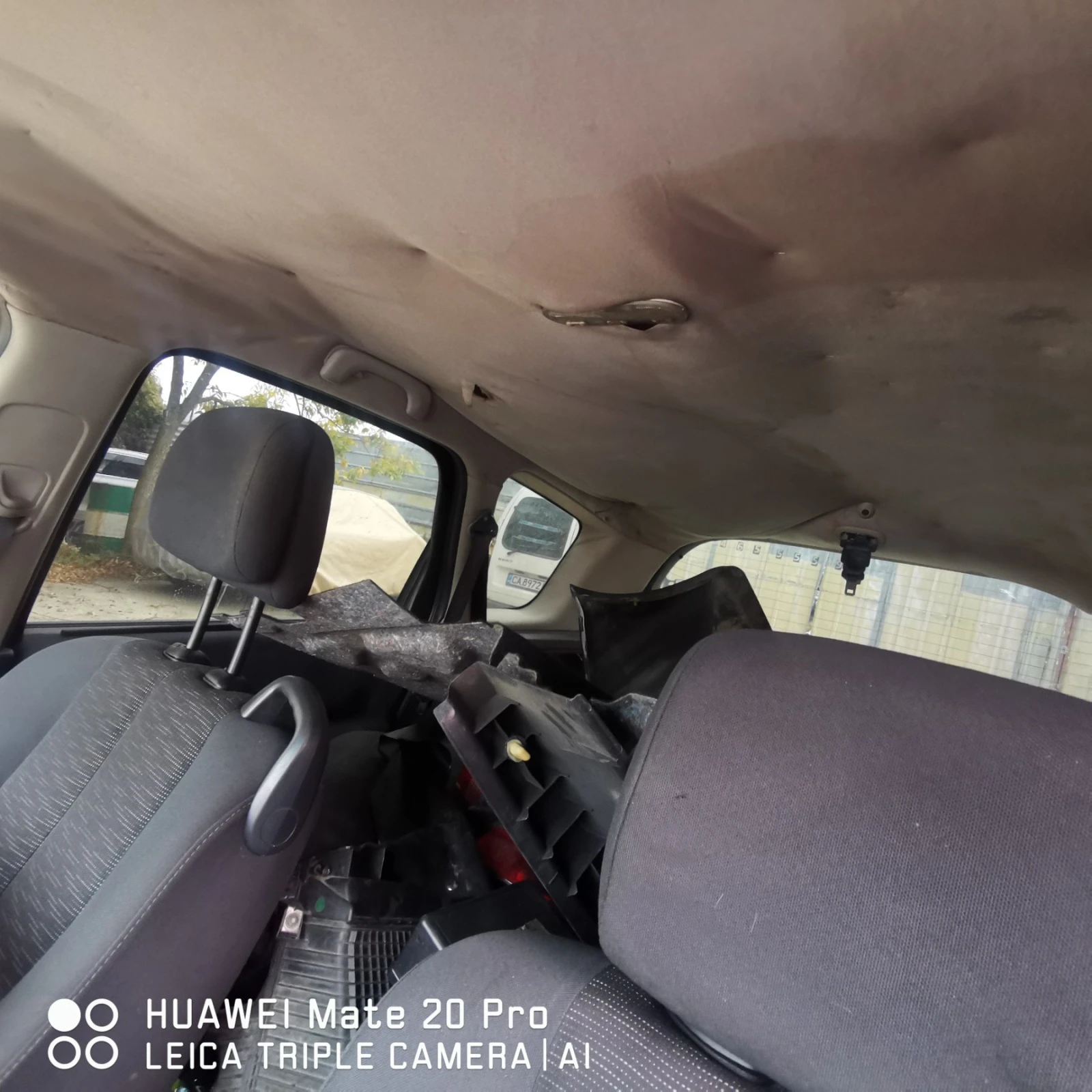 Renault Scenic 1.9DCI, снимка 13 - Автомобили и джипове - 54147024