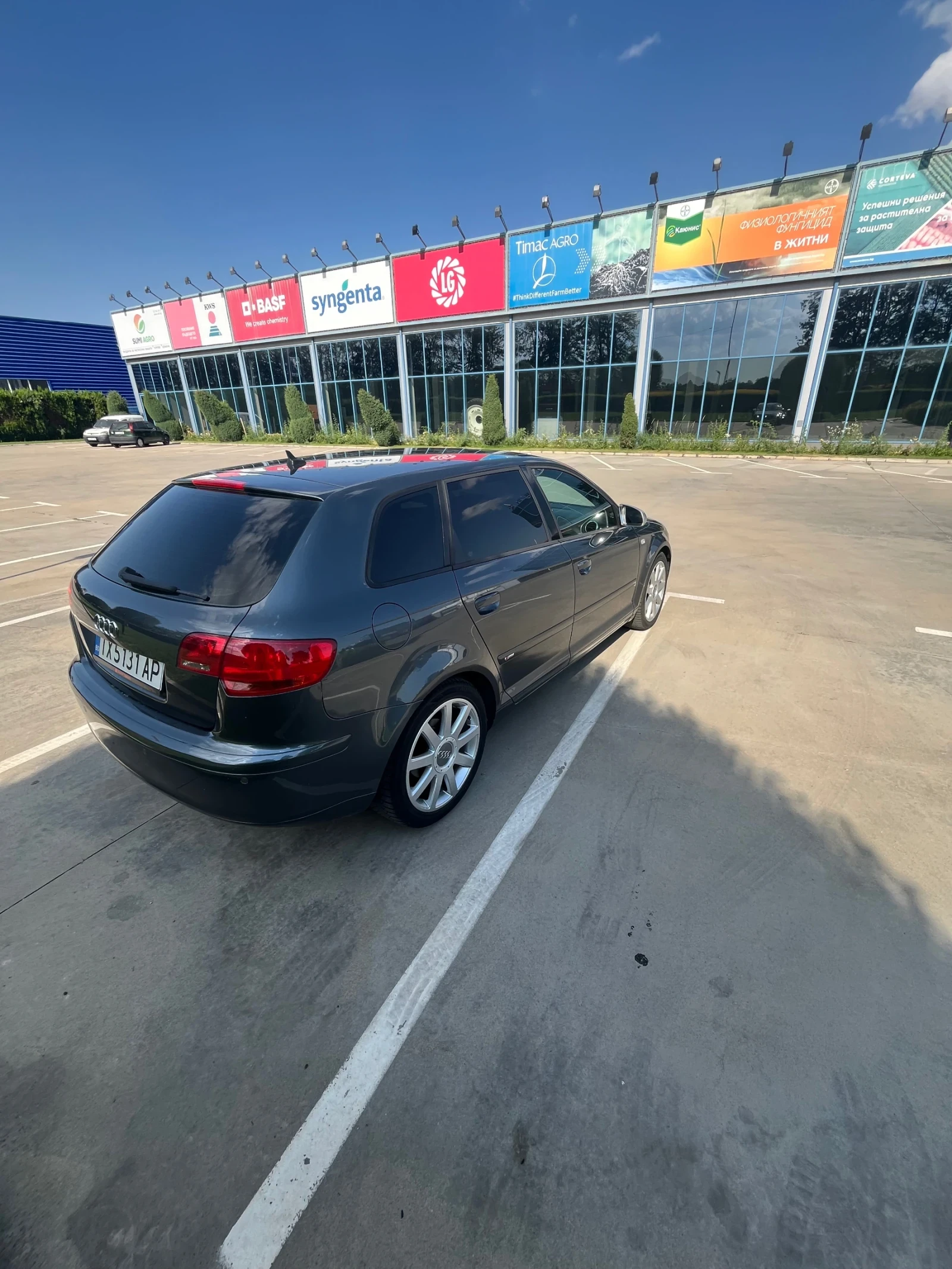 Audi A3 2.0TDi S-Line - изображение 4