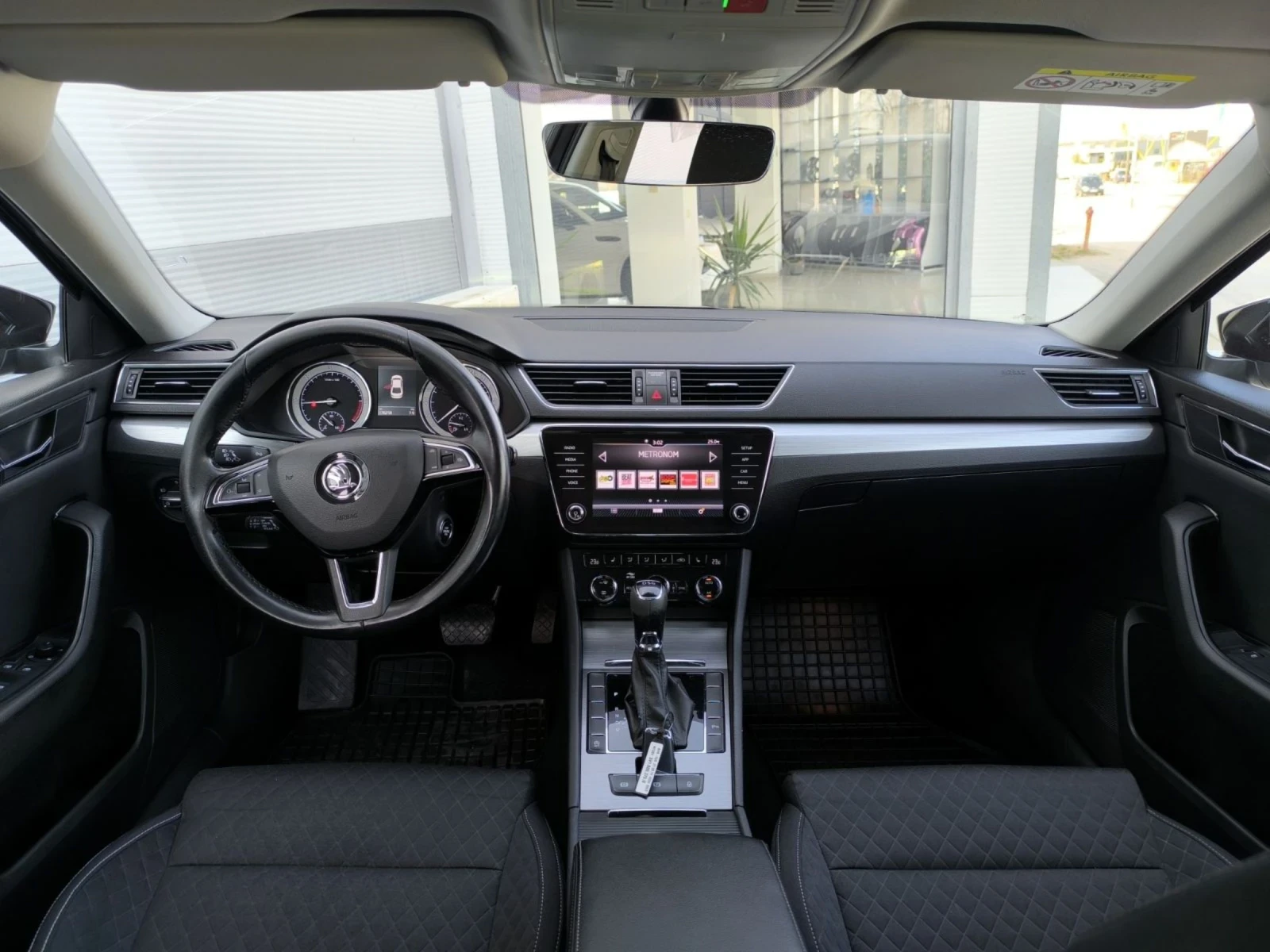 Skoda Superb 2.0 TDI/DSG | Mobile.bg — изображение 13