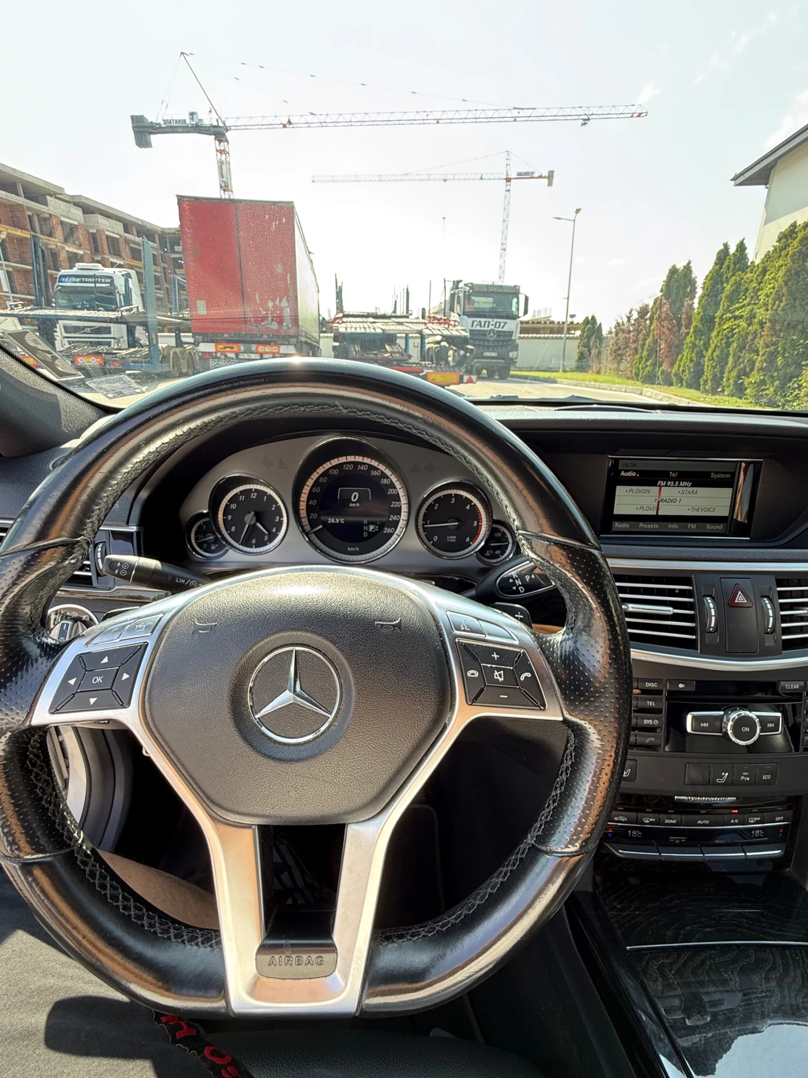 Mercedes-Benz E 220  - изображение 5