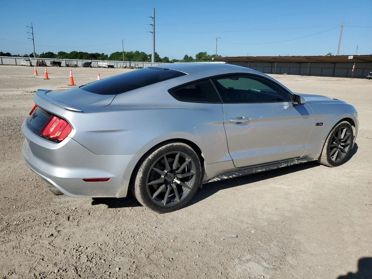 Ford Mustang 5.0 GT* Камера* Кожа* Обдухване* Клип На Мотора - изображение 3