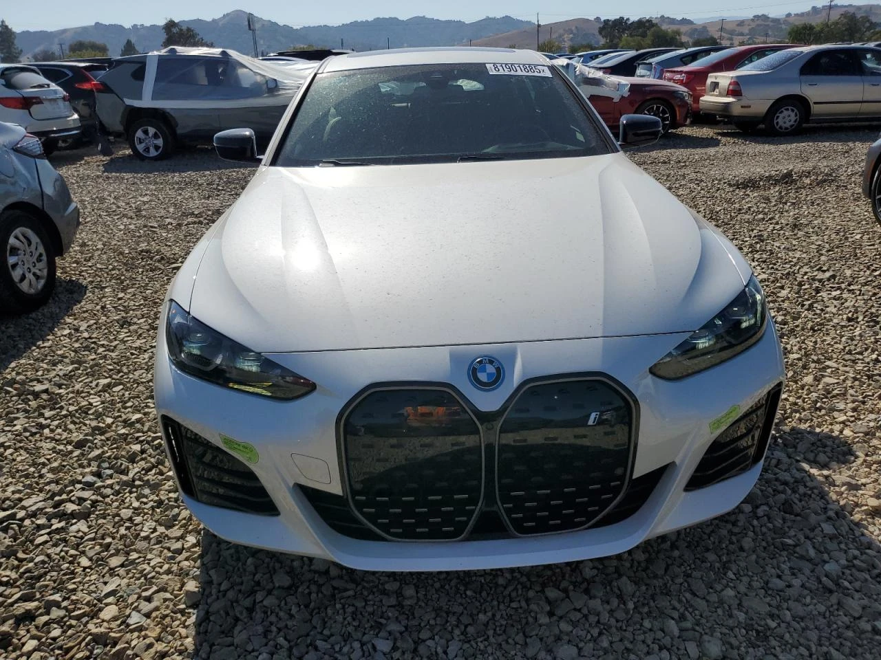 BMW i4 EDRIVE 40 - изображение 2