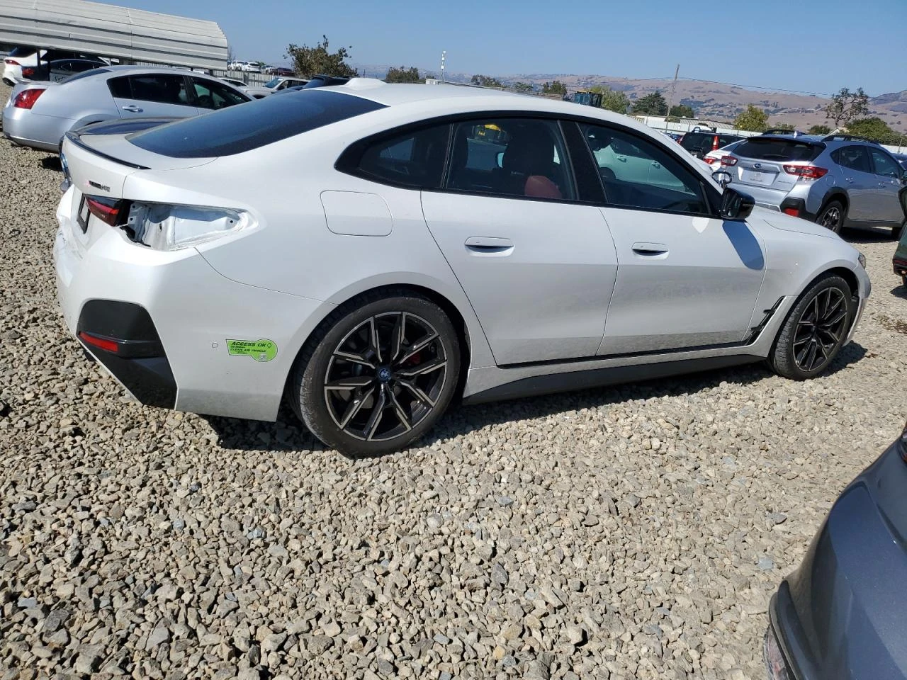 BMW i4 EDRIVE 40 - изображение 6