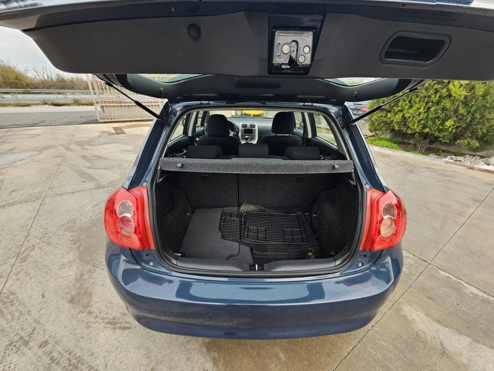 Toyota Auris 2.0 D-4D/126 ..//KEYLESS GO | Mobile.bg   16