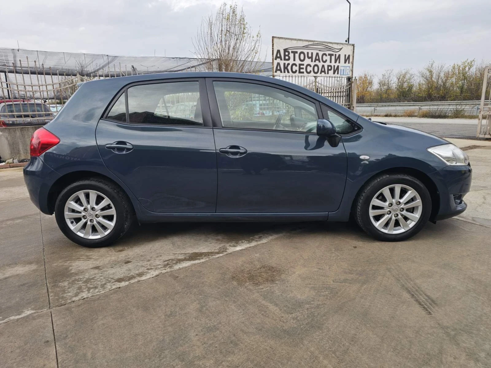 Toyota Auris 2.0 D-4D/126 ..//KEYLESS GO | Mobile.bg   7