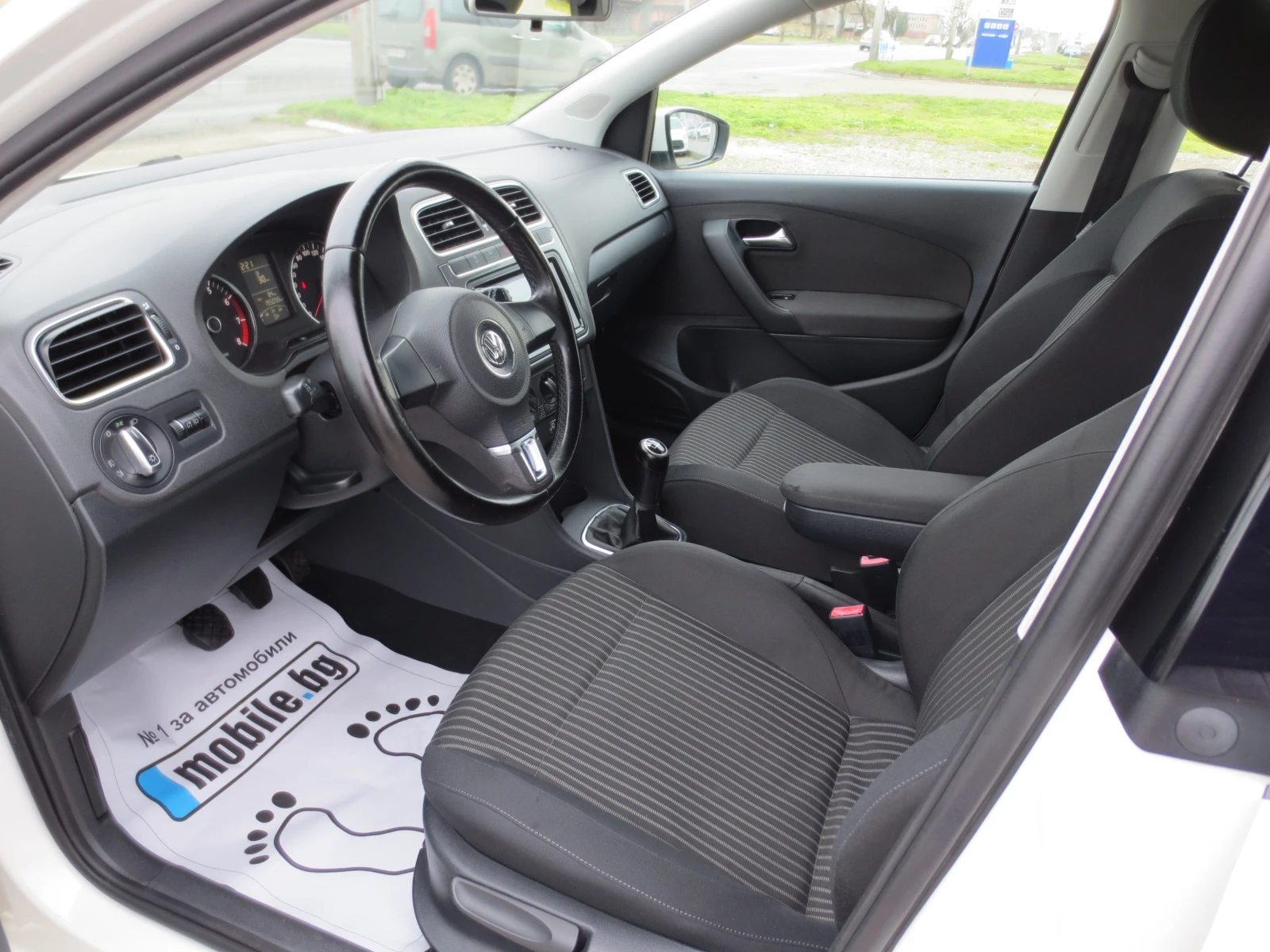 VW Polo 1.4 i * ГАЗ*  - изображение 9