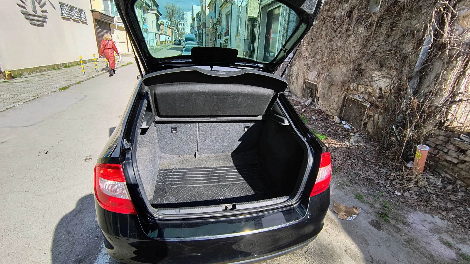 Skoda Rapid 1.4TSI 7DSG, снимка 3 - Автомобили и джипове - 53818703