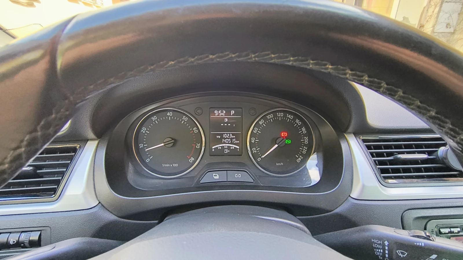 Skoda Rapid 1.4TSI 7DSG, снимка 13 - Автомобили и джипове - 53818703