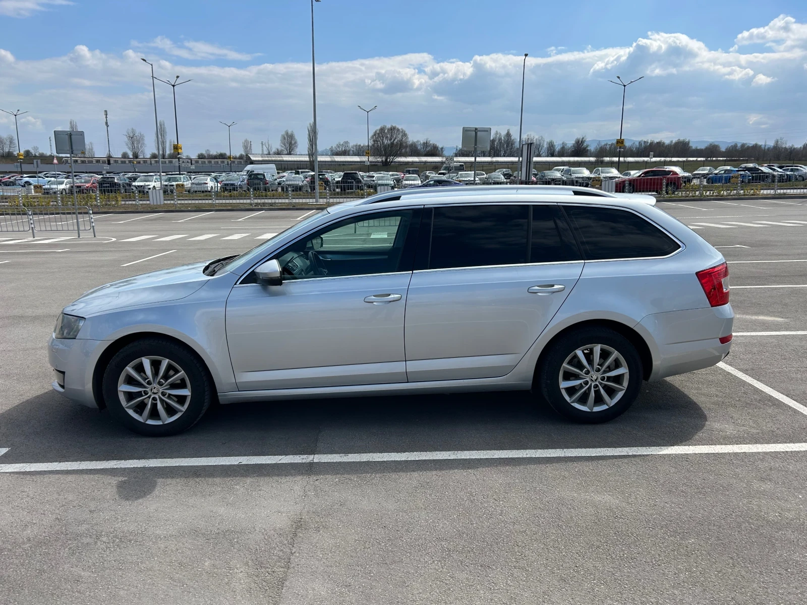 Skoda Octavia, снимка 2 - Автомобили и джипове - 54000563