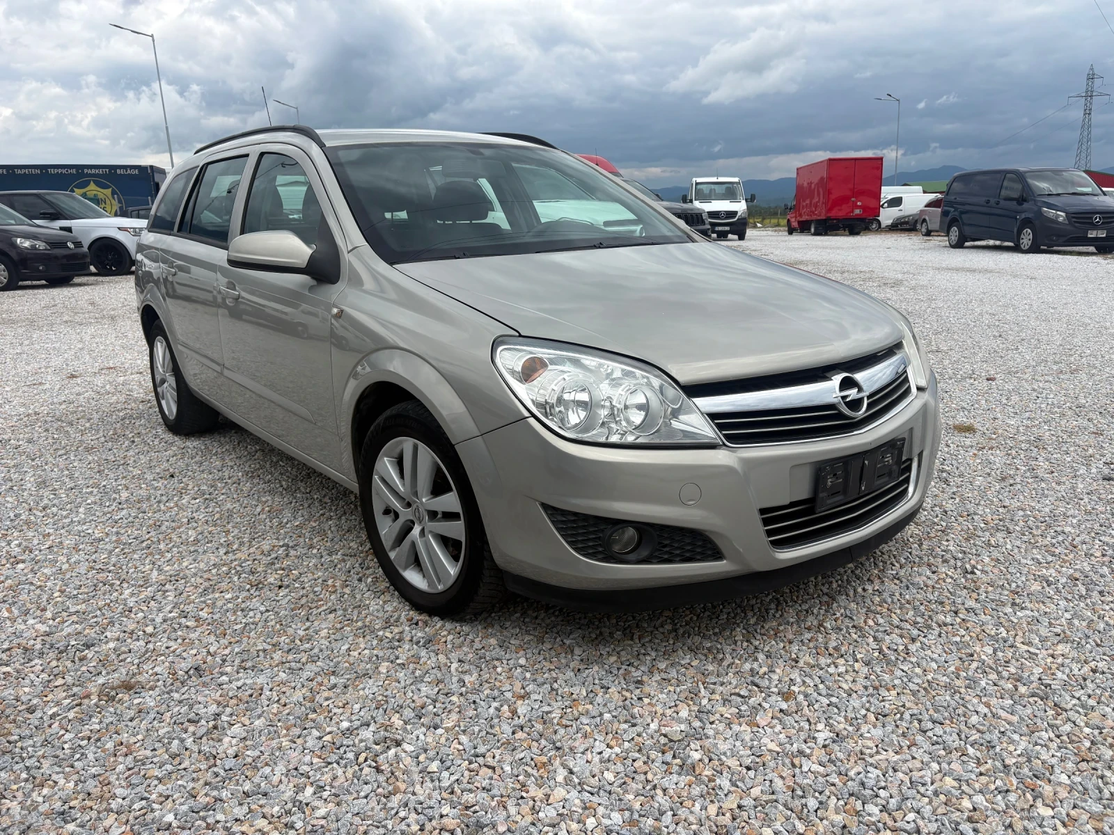 Opel Astra 1.6 бензин, снимка 3 - Автомобили и джипове - 54413895