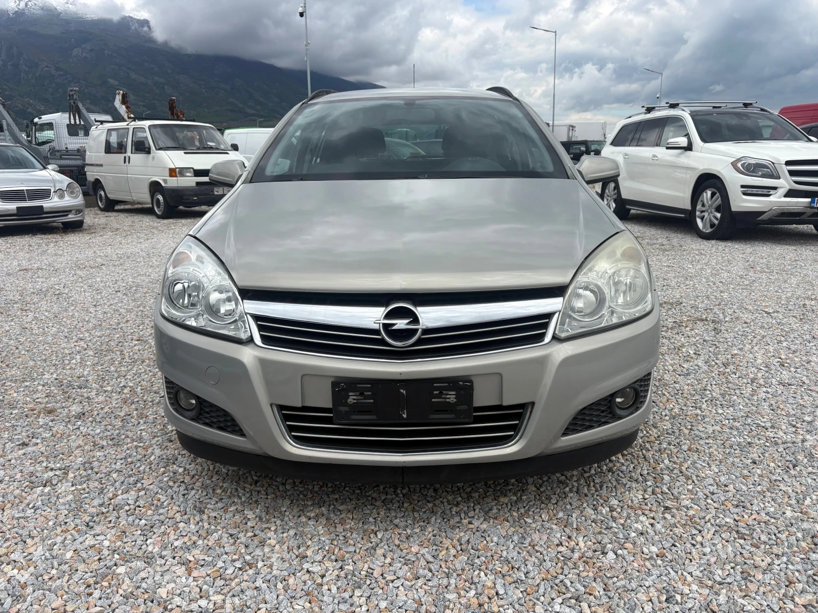 Opel Astra 1.6 бензин, снимка 2 - Автомобили и джипове - 54413895