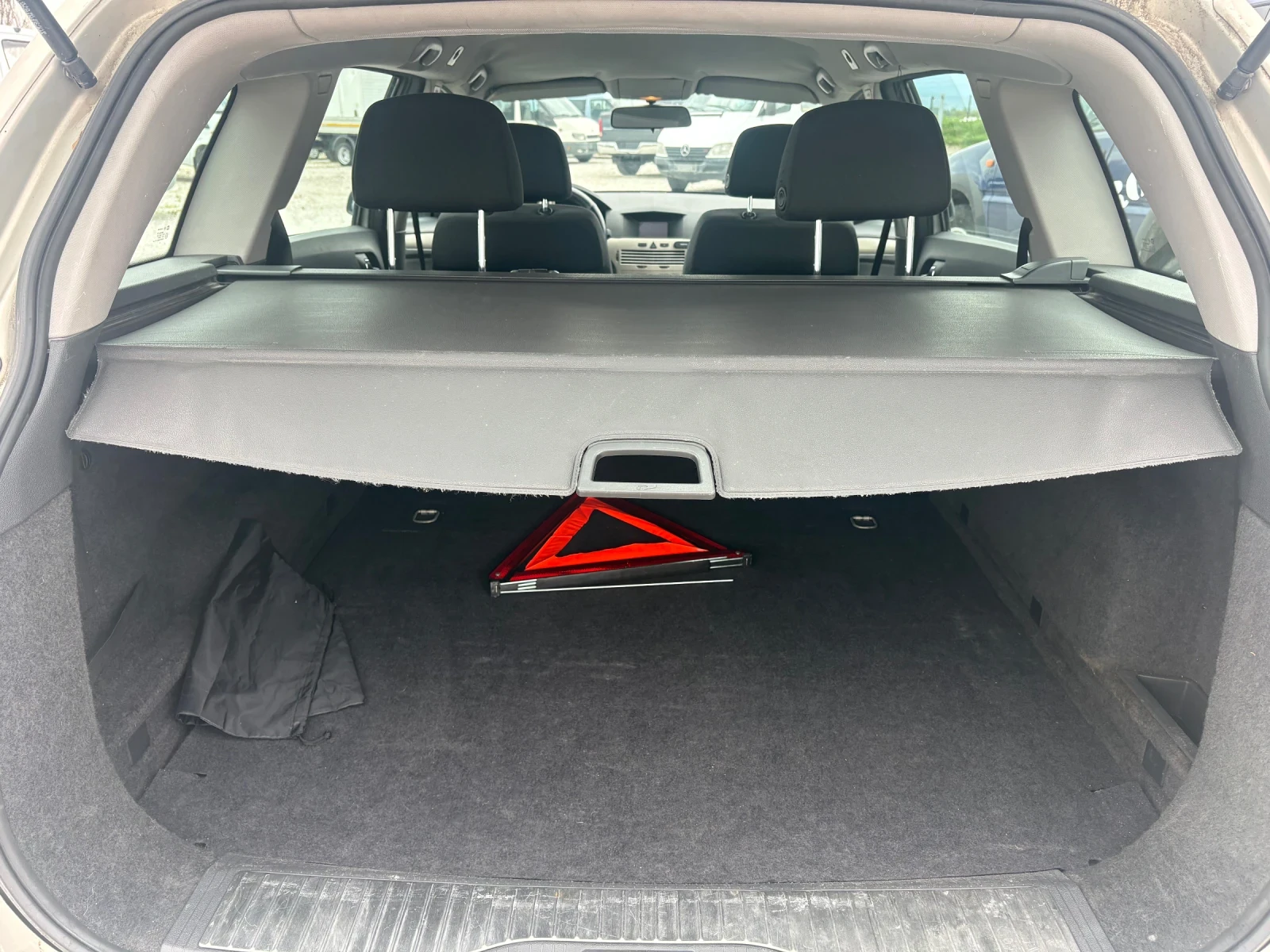Opel Astra 1.6 бензин, снимка 9 - Автомобили и джипове - 54413895