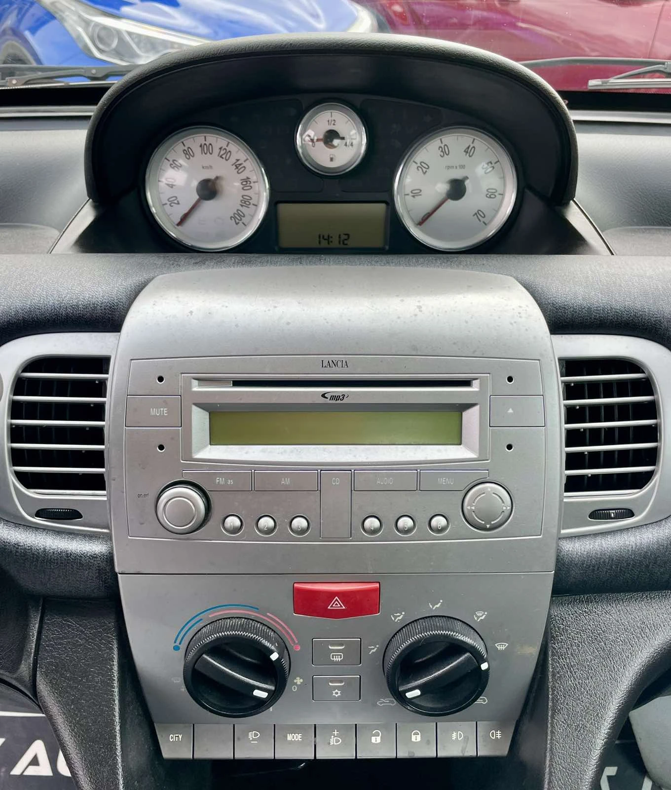 Lancia Ypsilon 1.3MJET 75HP E5A, снимка 12 - Автомобили и джипове - 54640980