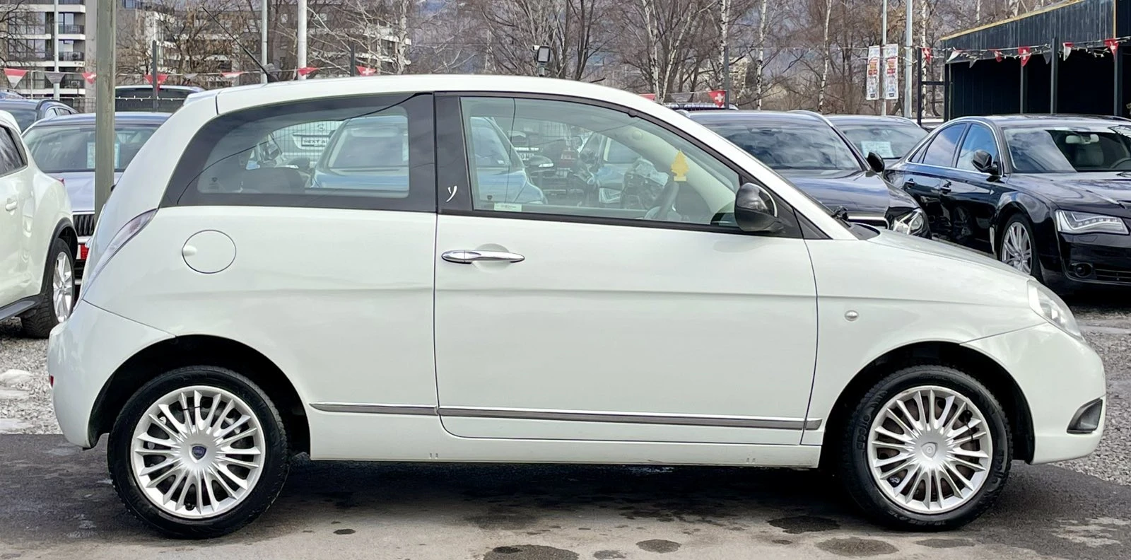 Lancia Ypsilon 1.3MJET 75HP E5A, снимка 4 - Автомобили и джипове - 54640980