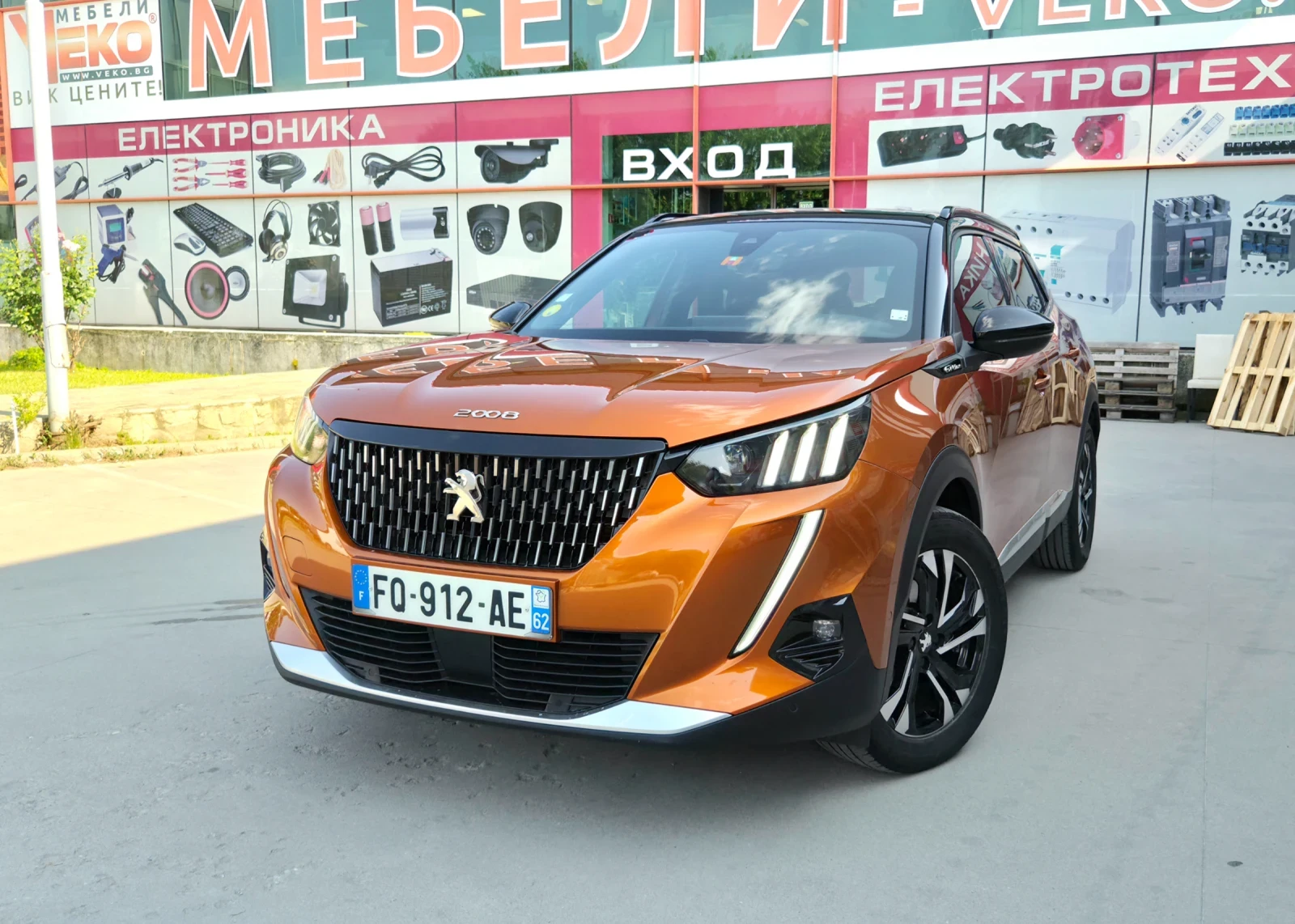 Peugeot 2008 1.5 HDi GT Line/ Keyless/ Обслужен, снимка 2 - Автомобили и джипове - 54907384