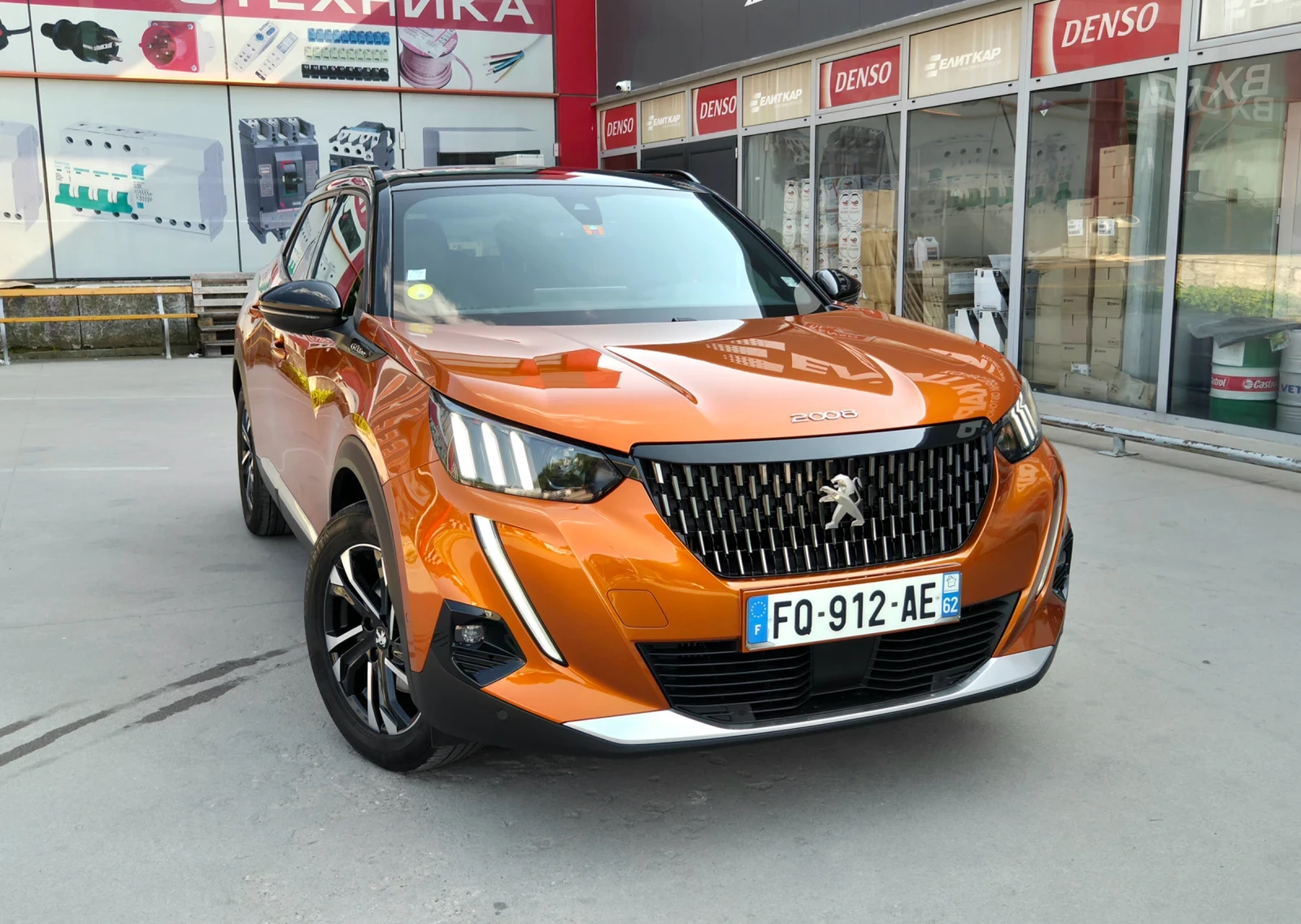 Peugeot 2008 1.5 HDi GT Line/ Keyless/ Обслужен, снимка 3 - Автомобили и джипове - 54809906