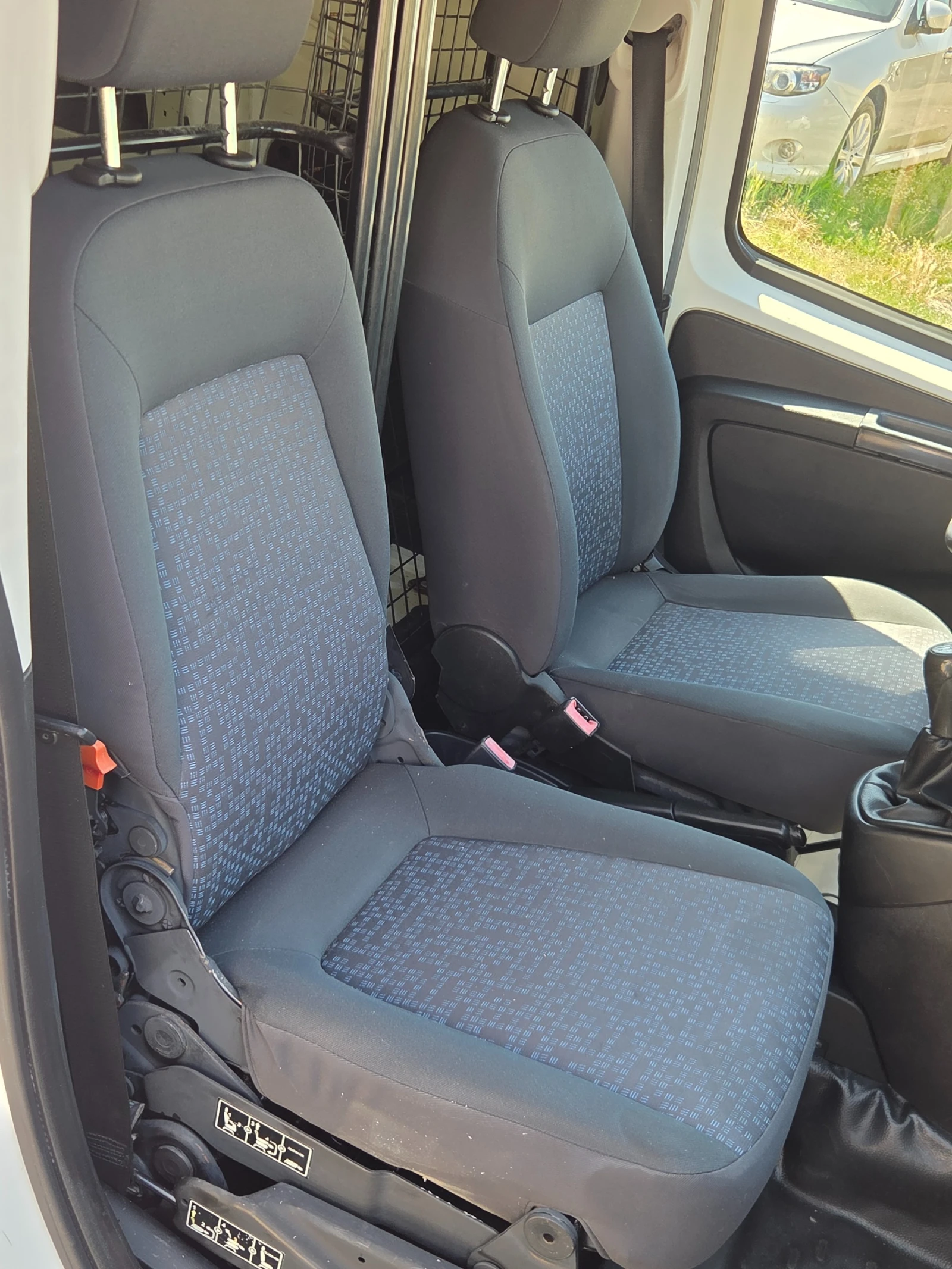Citroen Nemo 1.4HDi Странична врата* , снимка 11 - Автомобили и джипове - 55098404
