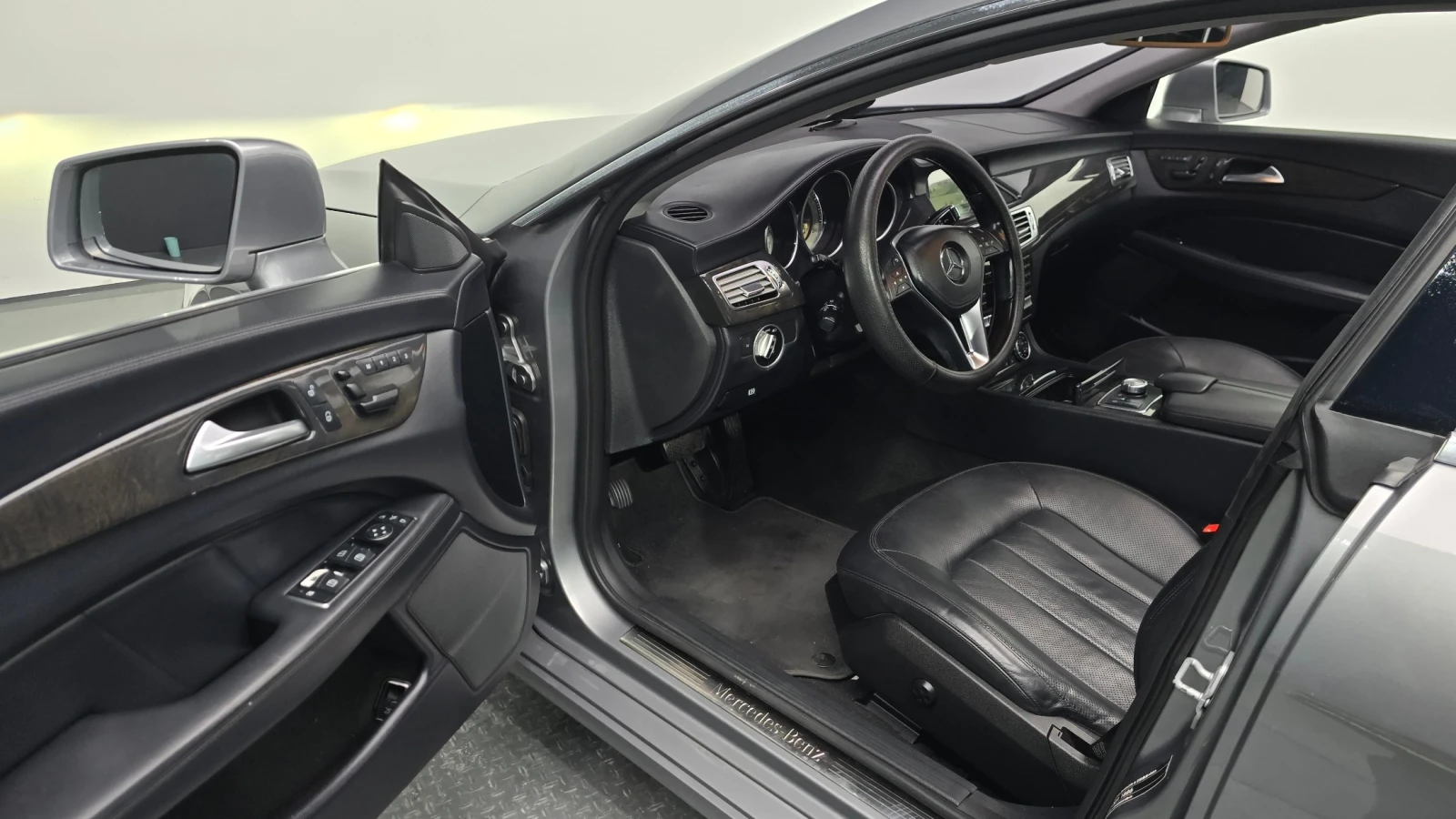 Mercedes-Benz CLS 350 | ФИКСИРАНА ЦЕНА ДО БЪЛГАРИЯ | , снимка 9 - Автомобили и джипове - 55269128