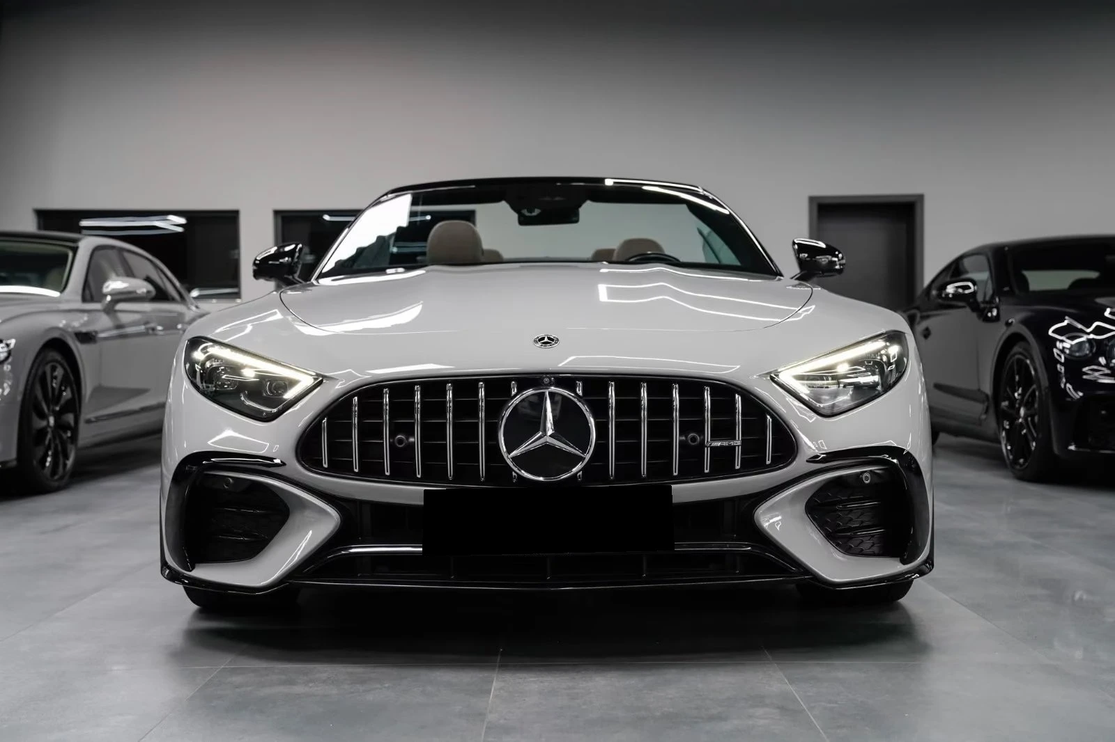 Mercedes-Benz SL 43 AMG V8 STYLE / NIGHT / BURM / EXCLUSIVE / HUD / 360 / , снимка 2 - Автомобили и джипове - 55923229