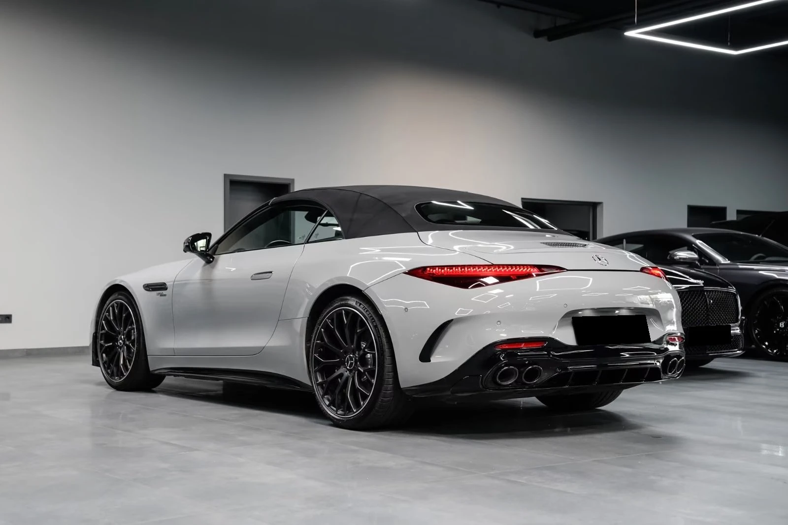 Mercedes-Benz SL 43 AMG V8 STYLE / NIGHT / BURM / EXCLUSIVE / HUD / 360 / , снимка 5 - Автомобили и джипове - 55923229