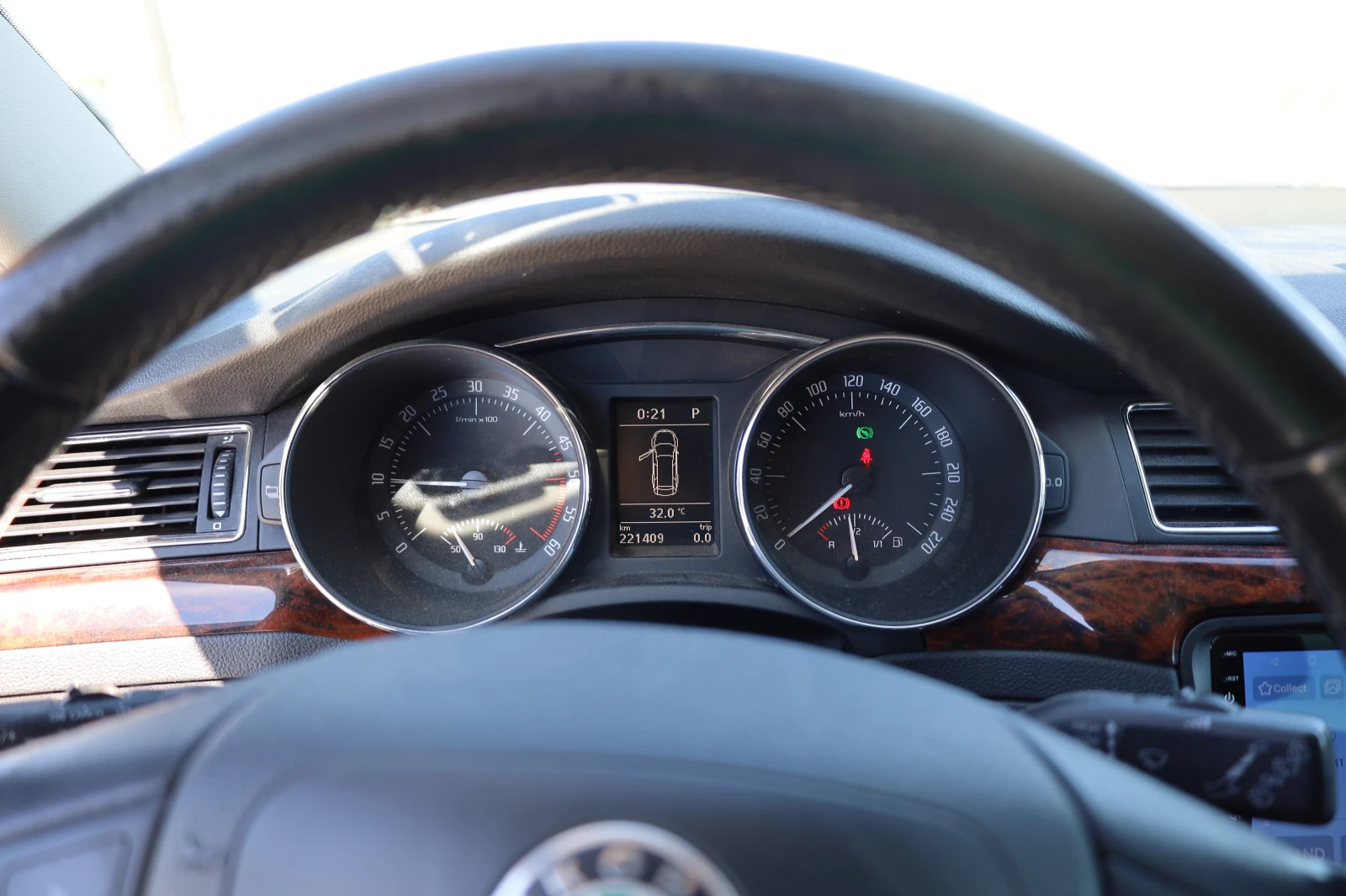 Skoda Superb ELEGANCE 4X4 , снимка 7 - Автомобили и джипове - 55959402