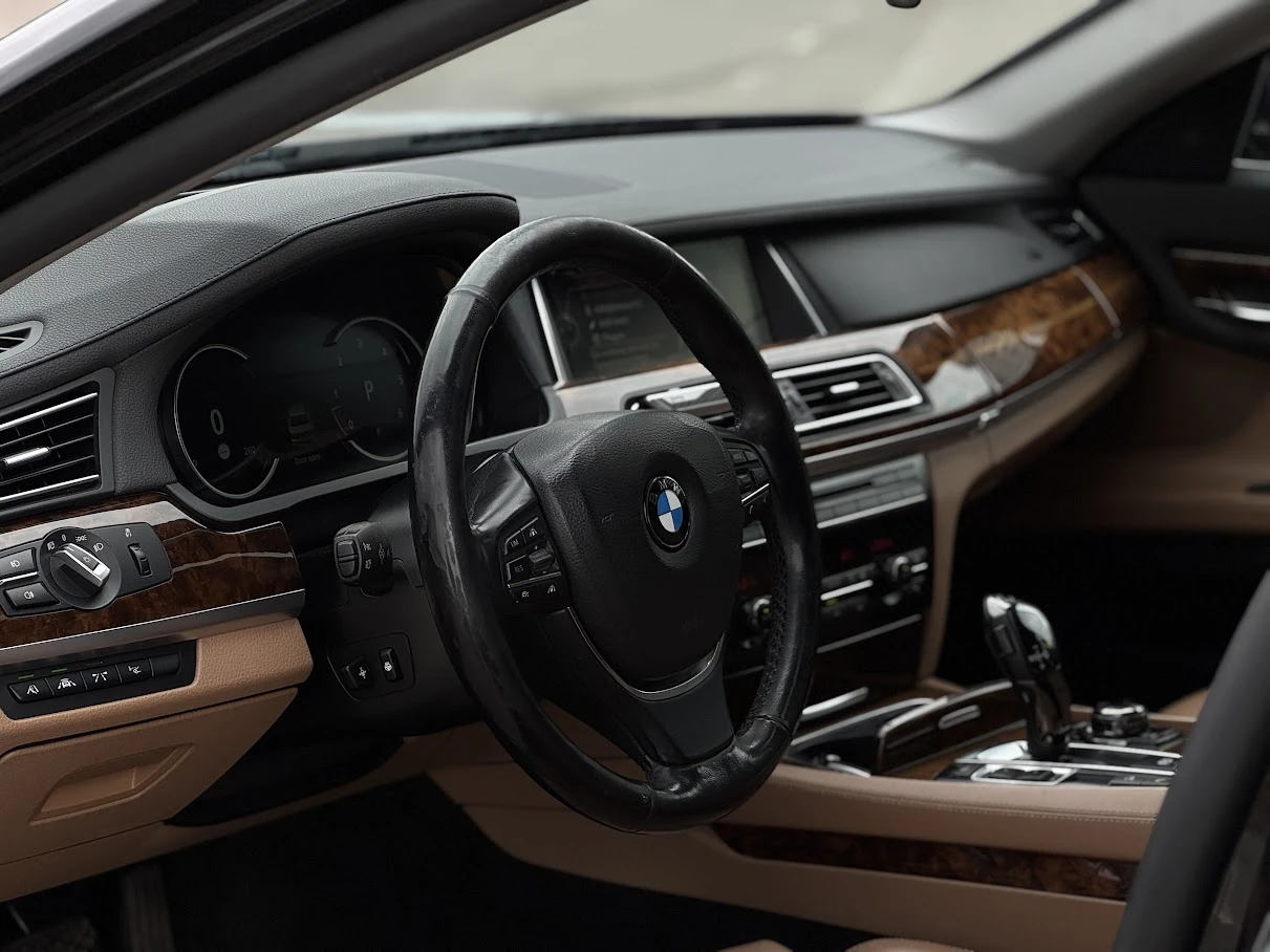 BMW 730, снимка 5 - Автомобили и джипове - 55975627