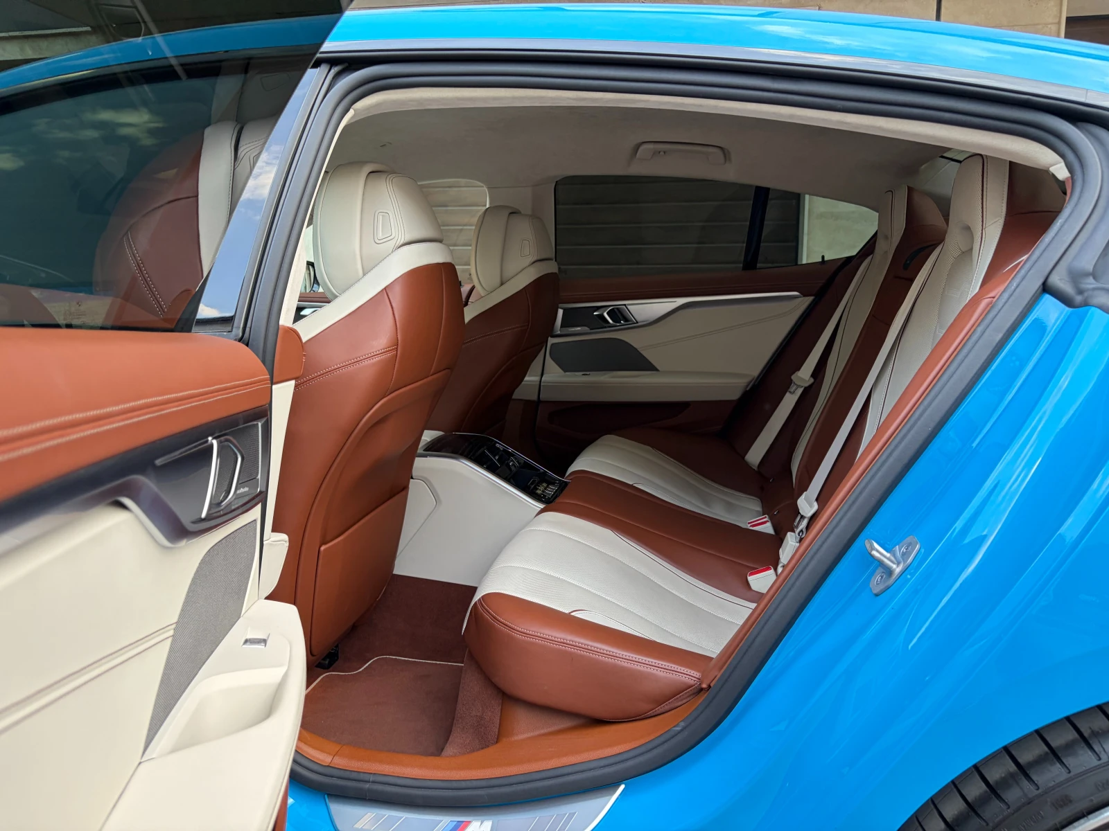 BMW 850 M850i xDrive Gran Coupe Facelift Individual, снимка 13 - Автомобили и джипове - 56096274