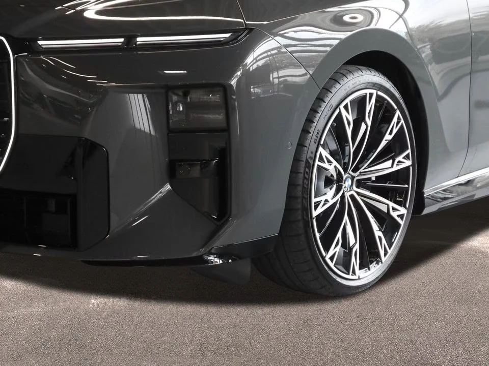 BMW i7 eDRIVE50/FACELFIT/M-SPORT PRO/HUD/PANO/ICONIC GLOW | Mobile.bg � ����������� 4
