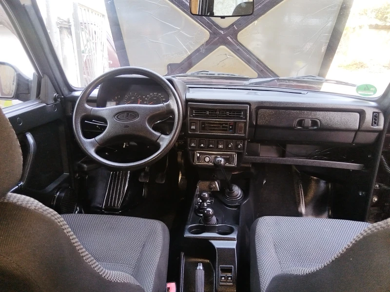 Lada Niva 1.7i, снимка 8 - Автомобили и джипове - 47512954