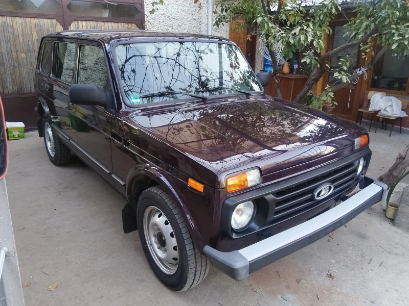 Lada Niva 1.7i, снимка 5 - Автомобили и джипове - 47512954