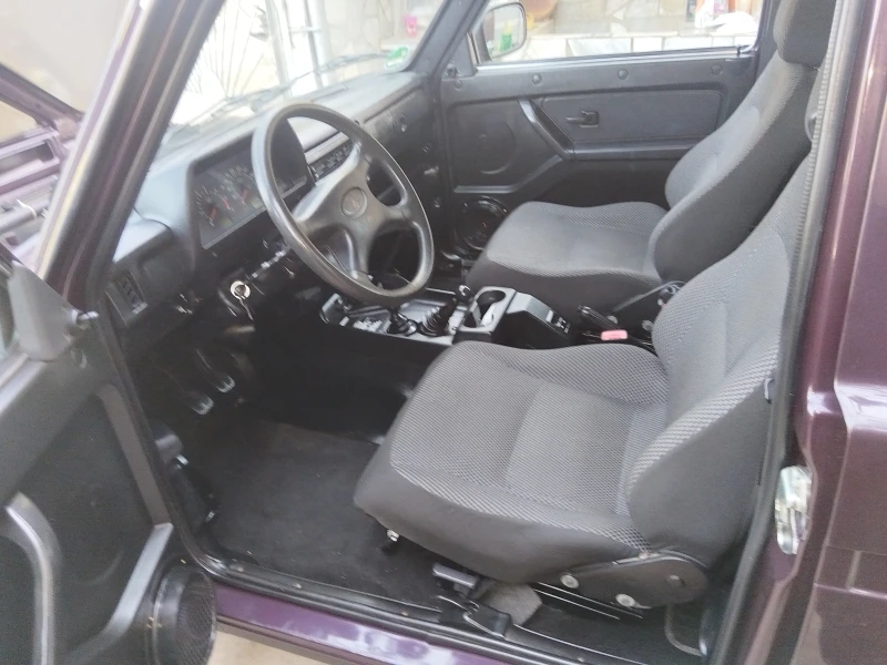 Lada Niva 1.7i, снимка 13 - Автомобили и джипове - 47512954